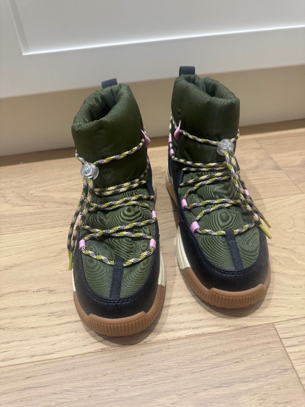 Winter boots